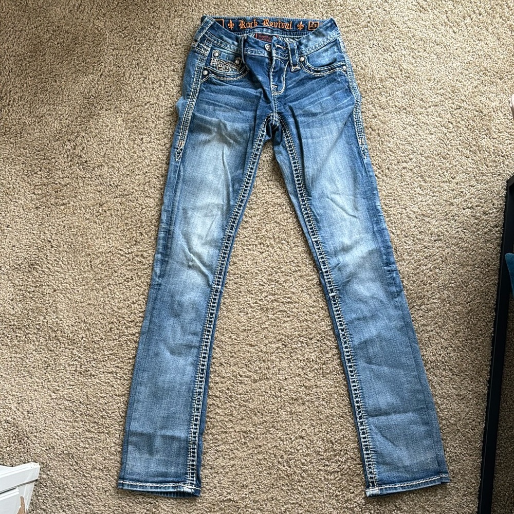 Straight leg Rock Rivial jeans, used